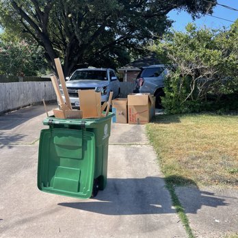 Junk Hauling Teens - Before - Junk Removal & Hauling Near Me - Stafford, Texas Junk Hauling Teens - Before - Junk Removal & Hauling Near Me - Stafford, Texas