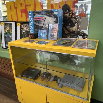 The bodega - Video Game Stores Near Me - San Antonio, Texas