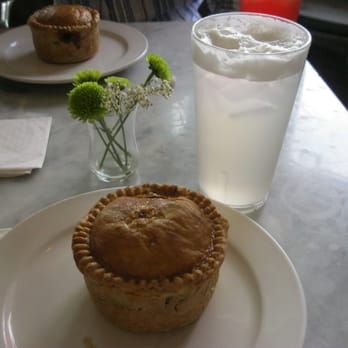 Pleasant House Pub - Steak and ale pot pie with home-made ginger ale - British Near Me - Chicago, Illinois Pleasant House Pub - Steak and ale pot pie with home-made ginger ale - British Near Me - Chicago, Illinois