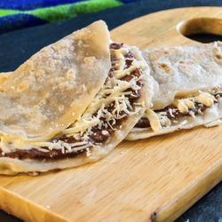 Betza's Restaurant - Baleada