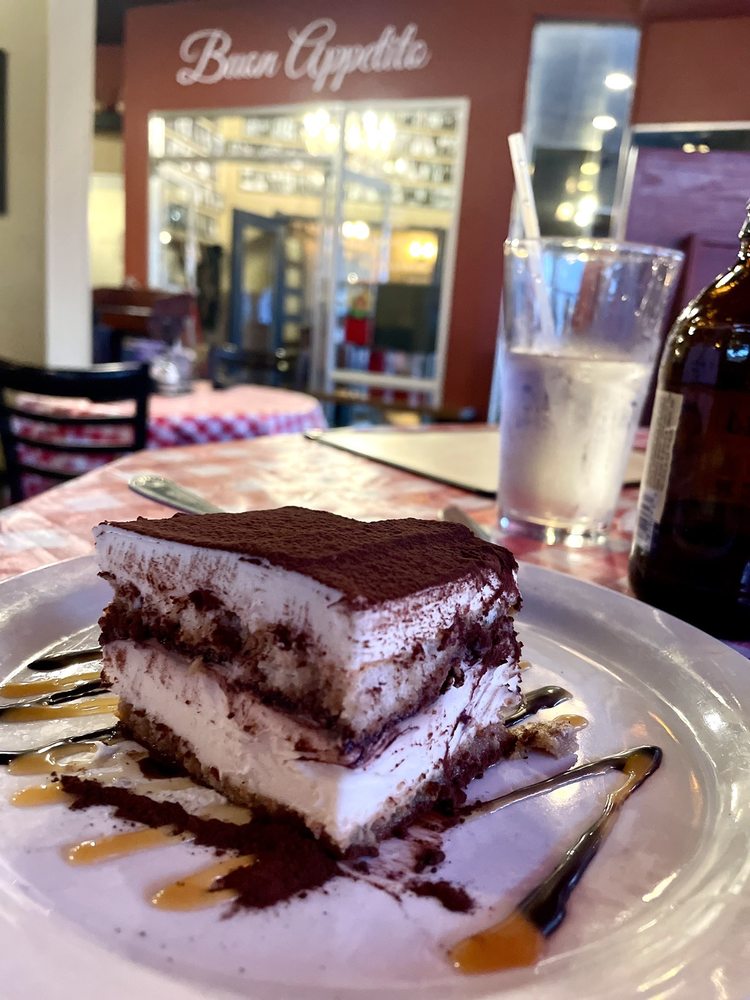 Martinelli's Little Italy