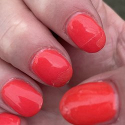 European Nails & Spa - Bad dipping powder.