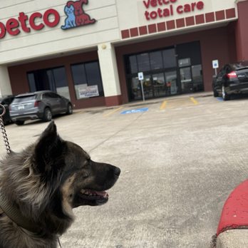 Petco - Pet Stores Near Me - Houston, Texas Petco - Pet Stores Near Me - Houston, Texas
