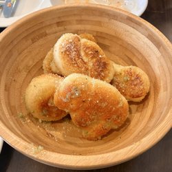 Garlic knots