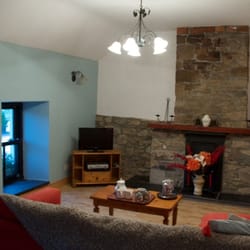 Nualas Bar & Restaurant - Nualas Bar & Restaurant, Restaurants, Clare