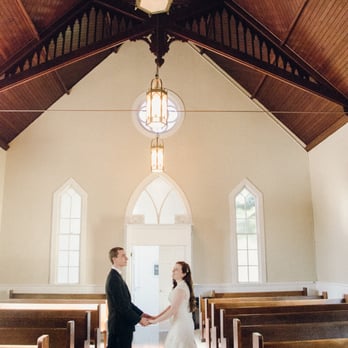 Belle Chapel - What a beautiful chapel to be married in! We had a great experience. - Venues & Event Spaces Near Me - Snohomish, Washington