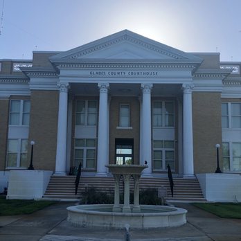 Glades County Courthouse - Courthouses Near Me - Moore Haven, Florida