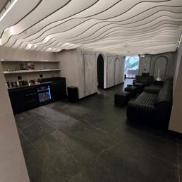 Rehydration station and sofas