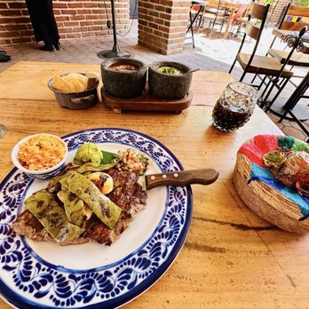 Los Tres Gallos - Tacos Near Me - Cabo San Lucas, BCS