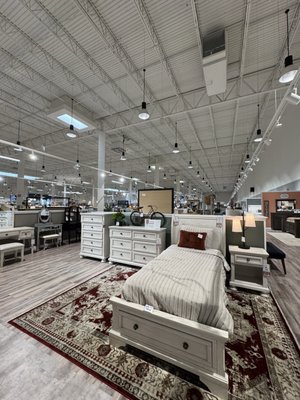AMERICAN FURNITURE WAREHOUSE - Updated April 2026 - 38 Photos &amp; 25 ...