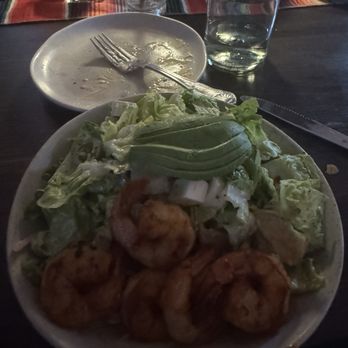 Arriba Abajo - Shrimp salad - Mexican Near Me - Austin, Texas