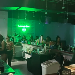 Lounge Bar 40 - Lounge Bar 40