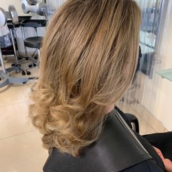 Cabello Hair Design - Beautiful color