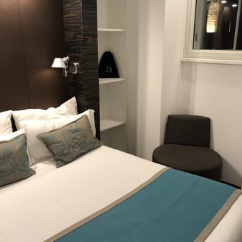 Motel One - Hotels Near Me - Edinburgh, EDH