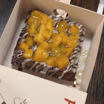 Fifth Square - Mango Crush Waffle - Coffee & Tea Near Me - New York, New York Fifth Square - Mango Crush Waffle - Coffee & Tea Near Me - New York, New York
