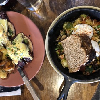 Berkeley Social Club - blackstone benedict (left) and brussel hash with toast (right) - Breakfast & Brunch Near Me - Berkeley, California