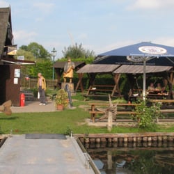 Fischerhütte - Vom Bootssteg