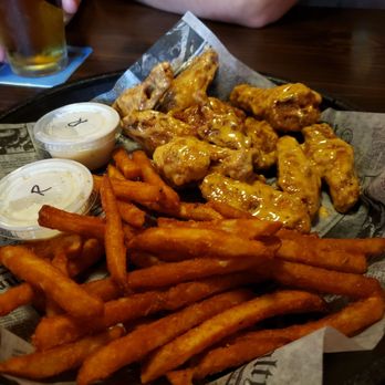 Old State Tavern - Cajun Ranch Wings - Sports Bars Near Me - Media, Pennsylvania