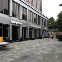 Giant Food - Store front