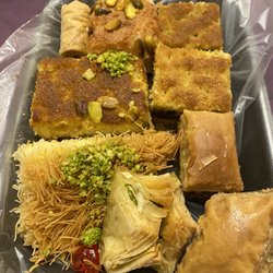 La Brioche Pastries & Bakery - Mix of pastries