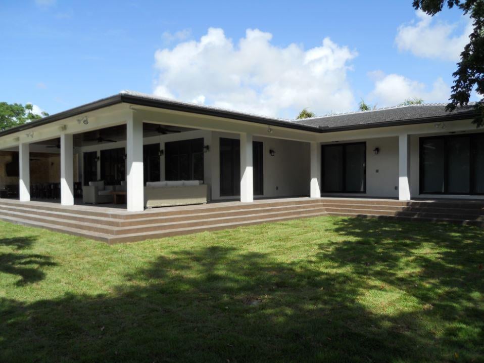 Slide of GMT Construction and Roofing