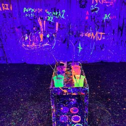 Young At Art - Splatter room