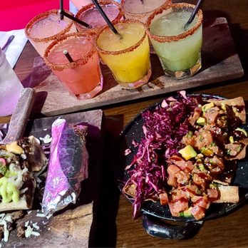 Compadres Cantina - Ahi poke nachos, bone marrow tacos, margarita flight, the fire smoky - Mexican Near Me - Ontario, California