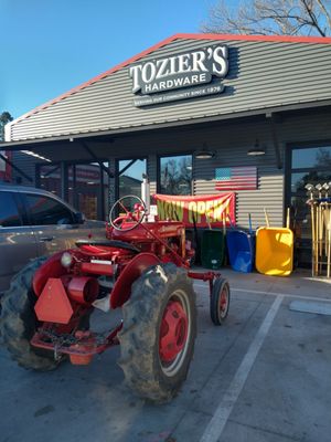 Toziers True Value Paint & Hardware