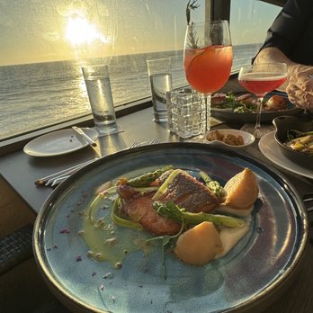 Splashes Restaurant - KING SALMON - New American Near Me - Laguna Beach, California Splashes Restaurant - KING SALMON - New American Near Me - Laguna Beach, California