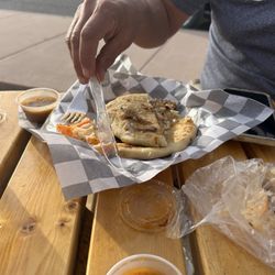 Antojitos Salvadoreños