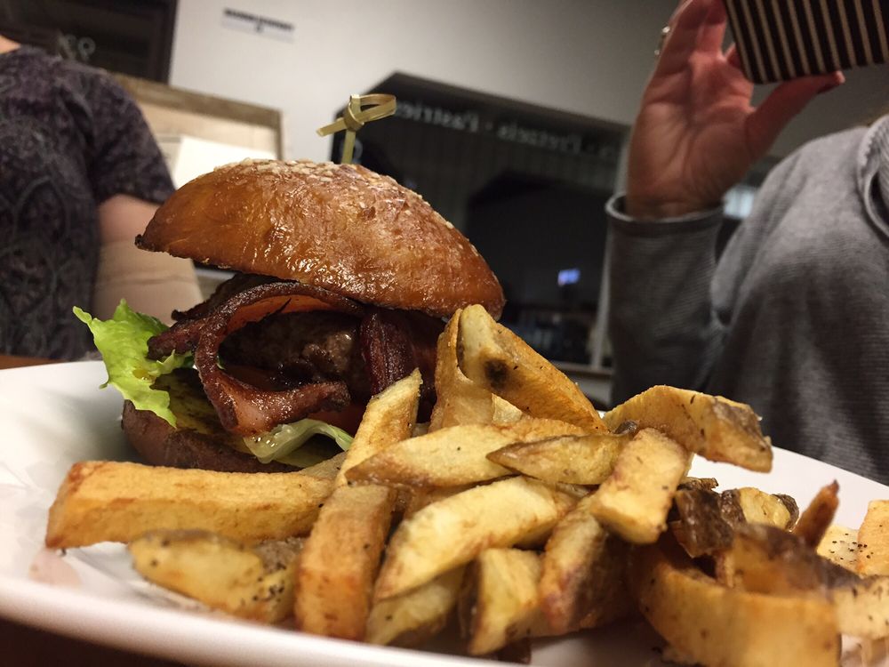 Norm's Restaurant, Palo Cedro Roadtrippers