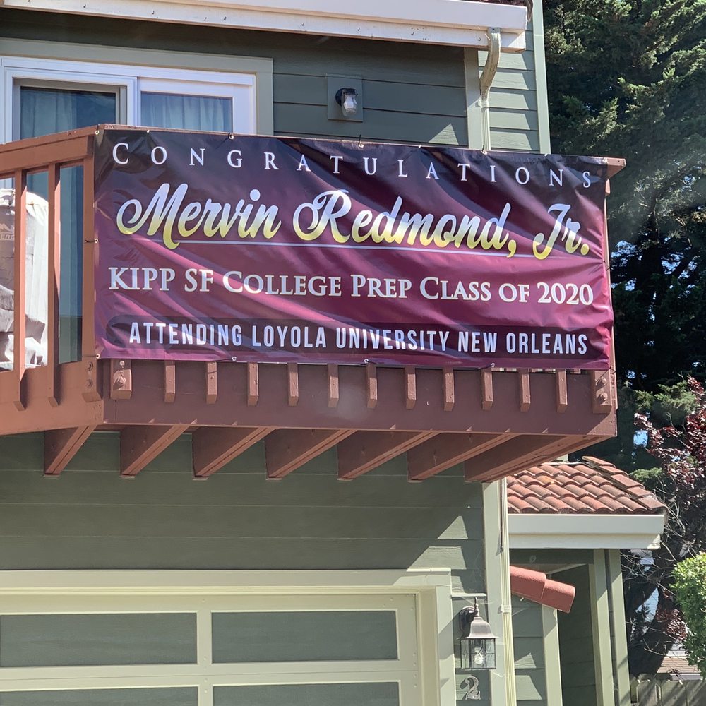 G2D Design - Graduation banner - Screen Printing Near Me - Suisun City, California G2D Design - Graduation banner - Screen Printing Near Me - Suisun City, California