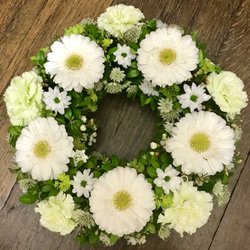 Bizzy Lizzy Flowers - Funeral wreath