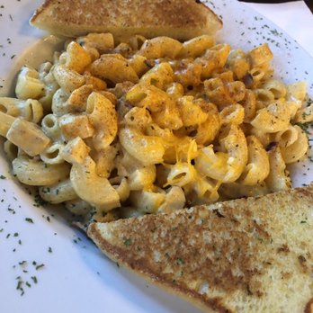 Backstop Bar & Grill - Spicy Mac & Cheese - Bars Near Me - Canby, Oregon