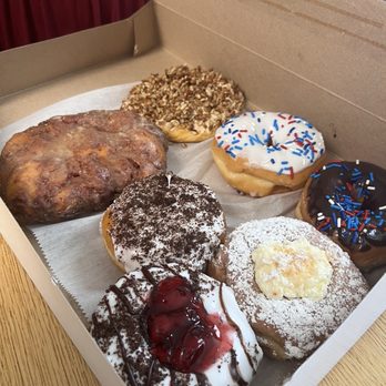 Titus Bakery - Doughnuts - Bakeries Near Me - Lebanon, Indiana Titus Bakery - Doughnuts - Bakeries Near Me - Lebanon, Indiana