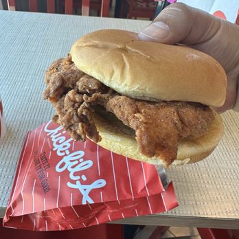 Chick-fil-A - Spicy Chicken Sandwich - Salad Near Me - Sacramento, California Chick-fil-A - Spicy Chicken Sandwich - Salad Near Me - Sacramento, California
