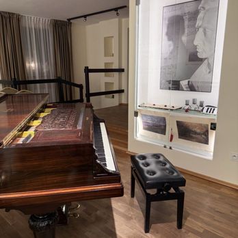 Chopin Point Warsaw - Music Venues Near Me - Warsaw, MZ