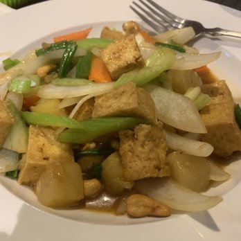 Sen Thai Bistro - Cashew tofu. - Thai Near Me - Boca Raton, Florida Sen Thai Bistro - Cashew tofu. - Thai Near Me - Boca Raton, Florida