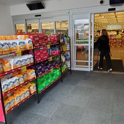 Stop & Shop - Entrance