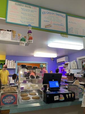 Ice Cream Cafe by null