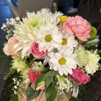Flowers For Ladies & Events - Party & Event Planning Near Me Flowers For Ladies & Events - Party & Event Planning Near Me