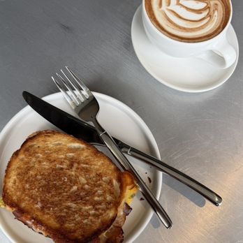 Blue Bottle Coffee - Coffee & Tea Near Me - Santa Rosa, California
