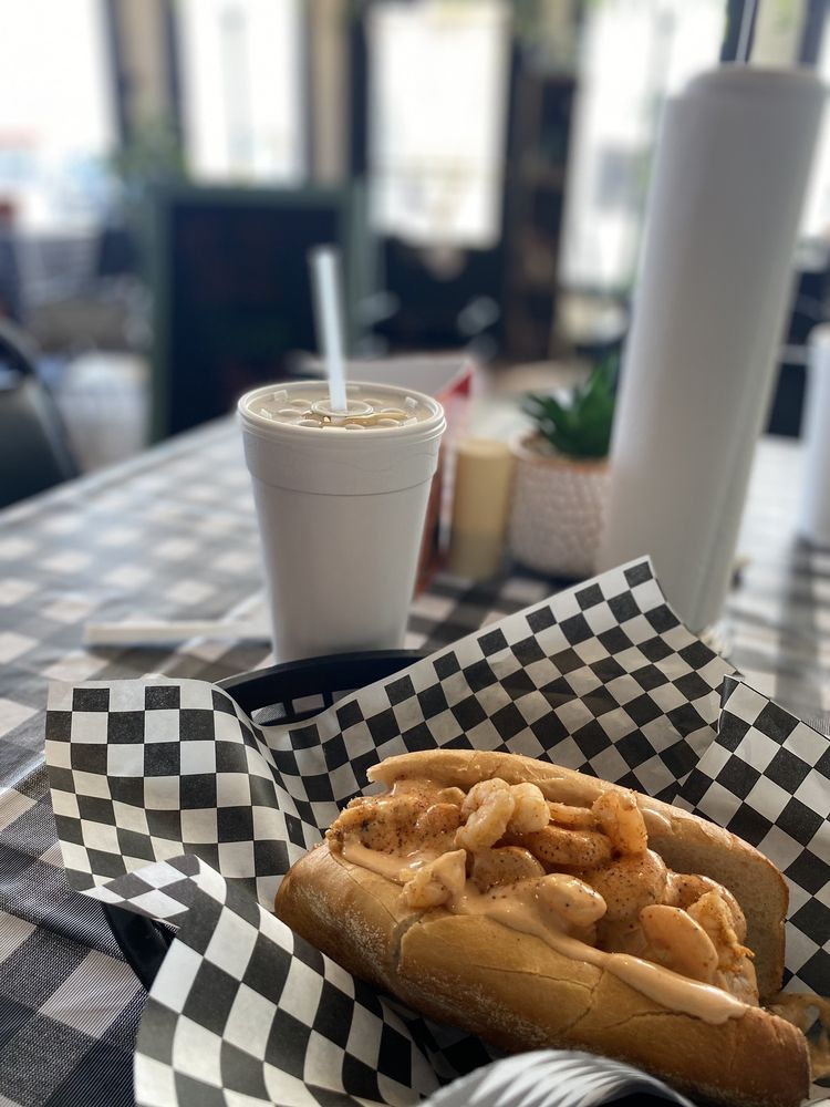Food from Buffi's Peauxboys