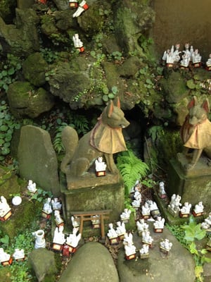 Sasuke Inari Shrine by null