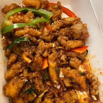 Bang Bar Thai Restaurant - "Crispy" garlic chicken, 2 star spice - Thai Near Me - Seattle, Washington