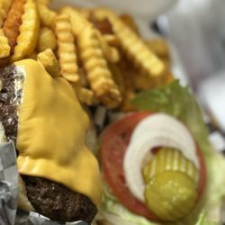 Daily Bread Soul Food & Catering - Juicy, Deluxe Cheeseburger w/ Fries