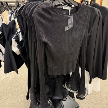 Neiman Marcus - Shoe Stores Near Me - Northbrook, Illinois