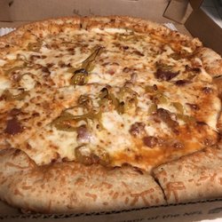 Pizza Hut - Pizza 1 - buffalo wing sauce, stuffed crust, banana peppers, bacon