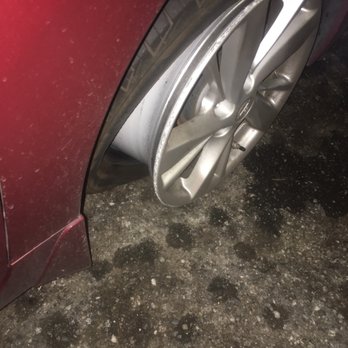 Bear's Tire - This happened middle of the night on the 5 coming home from a concert! Thank God We're ok - Tires Near Me - San Diego, California