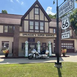 Sprague's Super Service - Gift shop